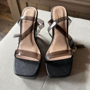 Glaze Women's Black Sandals